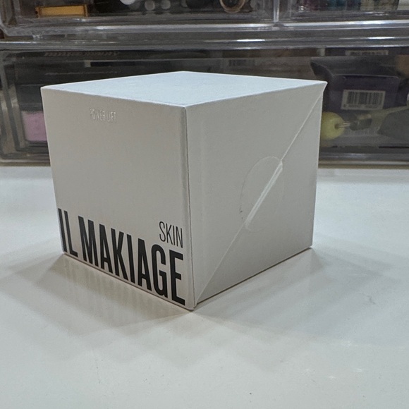 IL MAKIAGE Power Lift Skin Cream in White Box - Picture 4 of 4